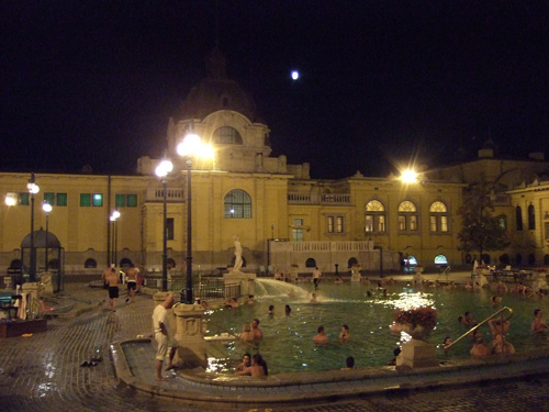 Sonntag: drei Stunden im historischen Badehaus